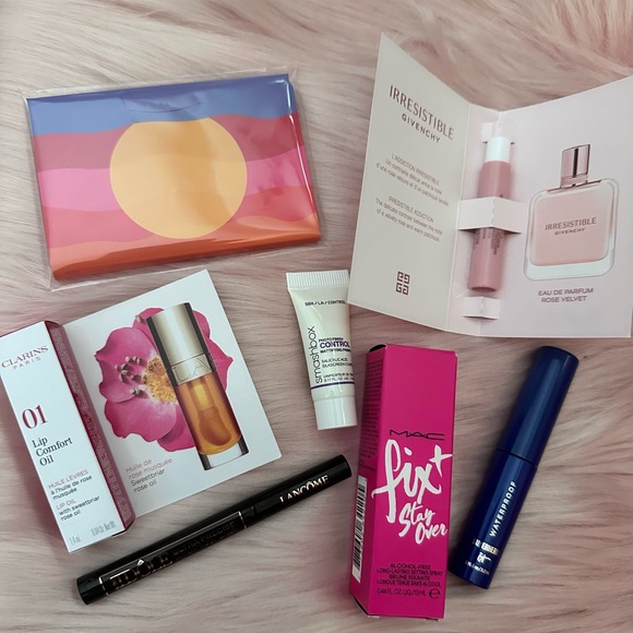 Sunrise to Sunset 7-Pc. Beauty Sampler Set New. - Picture 3 of 7